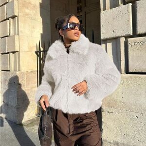 NWT Tankaneo (Amazon Brand) Cropped Faux Fur Shaggy Jacket, Ivory Cream, XL